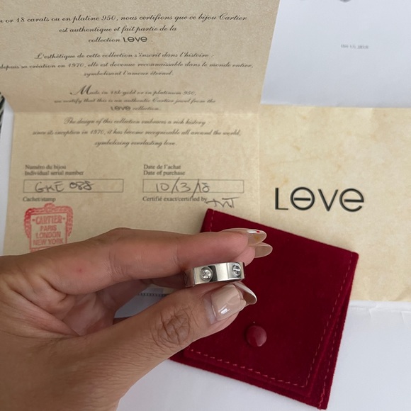 Cartier 3 Diamonds Love Ring, 18K White Gold. - Picture 5 of 9